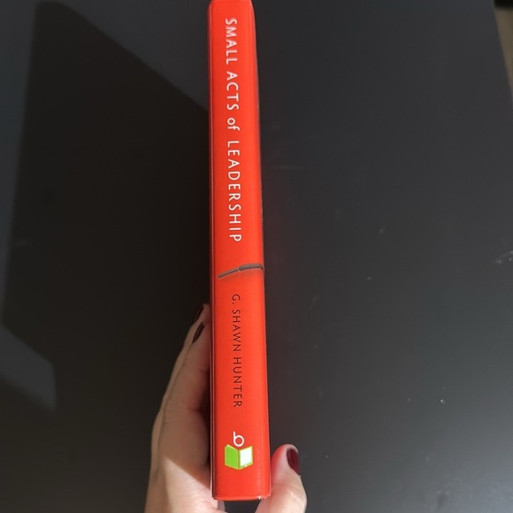 Small Acts of Leadership Book | Hard Cover - Picture 5 of 9